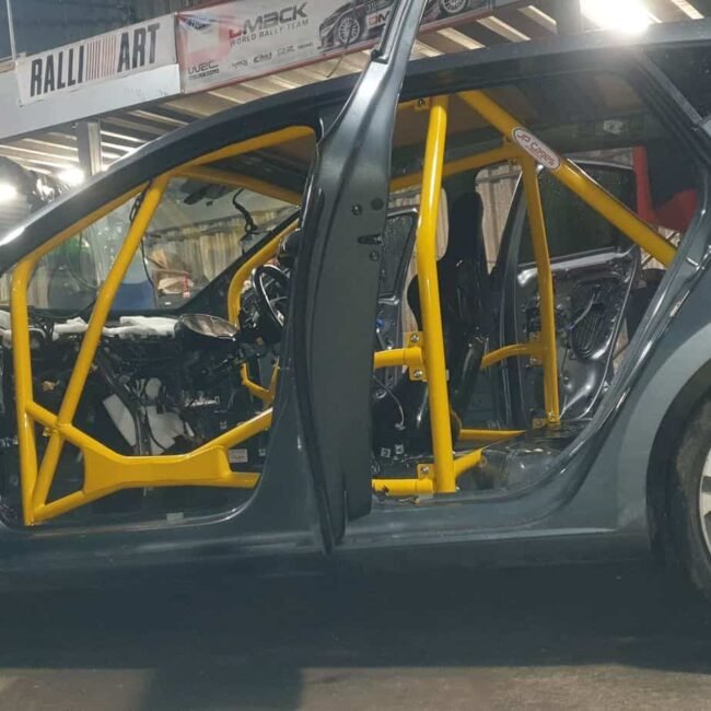 MK3 SEAT LEON 5 DOOR BOLT IN COMPETITION ROLL CAGE