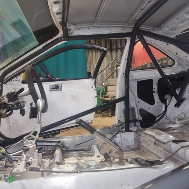 HONDA INTEGRA DC2  BOLT IN COMPETITION ROLL CAGE