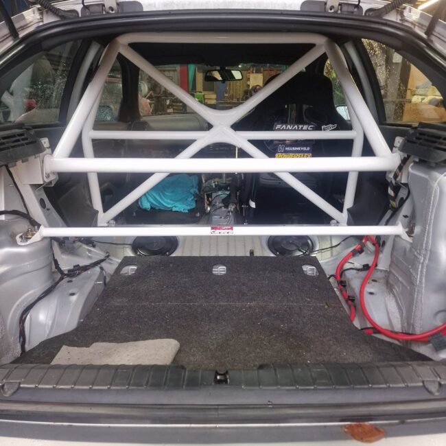 BMW E46 COMPACT REAR STRUT BRACE