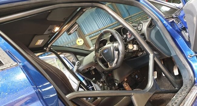 MK7 FORD FIESTA BOLT IN DASH DODGER ROLL CAGE